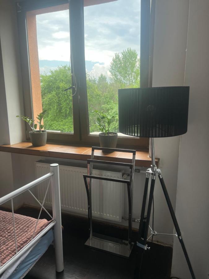 Apartament samodzielny pokój w wygodnym domu z parkingiem Piaseczno  Zewnętrze zdjęcie