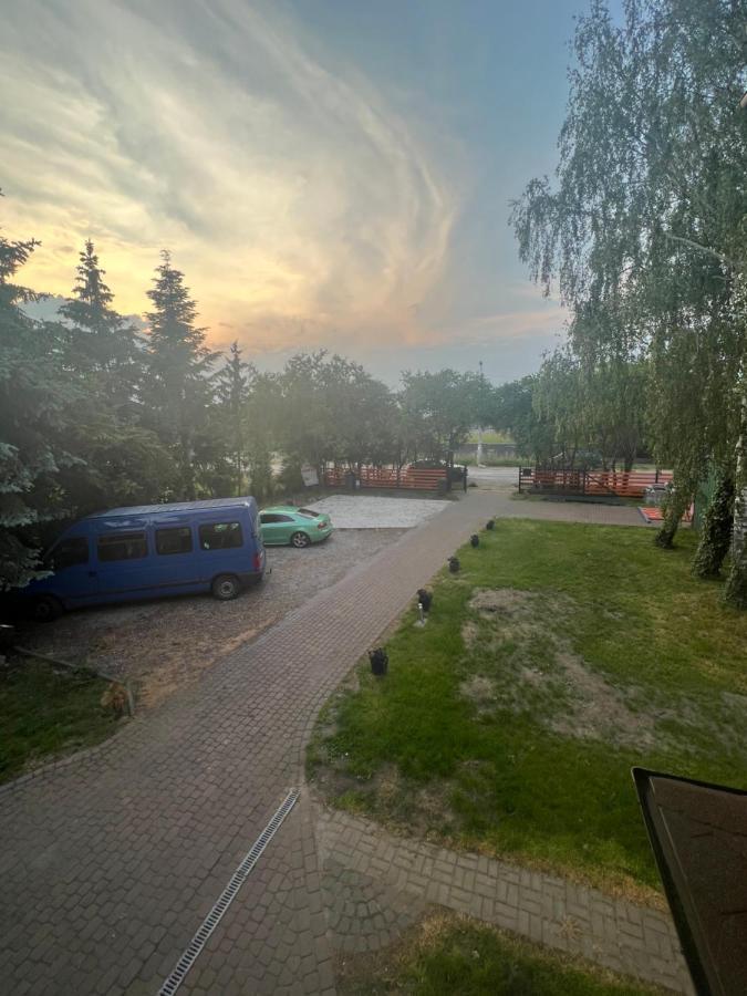 Apartament samodzielny pokój w wygodnym domu z parkingiem Piaseczno  Zewnętrze zdjęcie